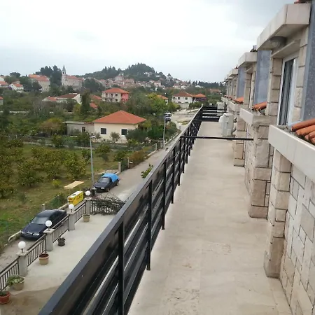 Pansion Antunovic Konukevi