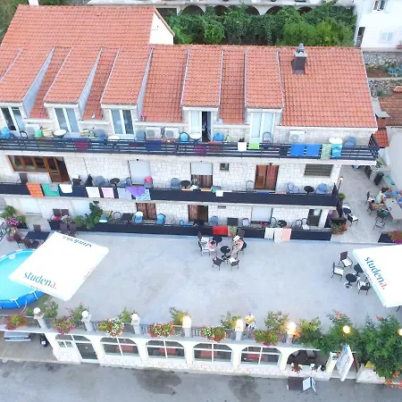 Pansion Antunovic Gasthof 3*